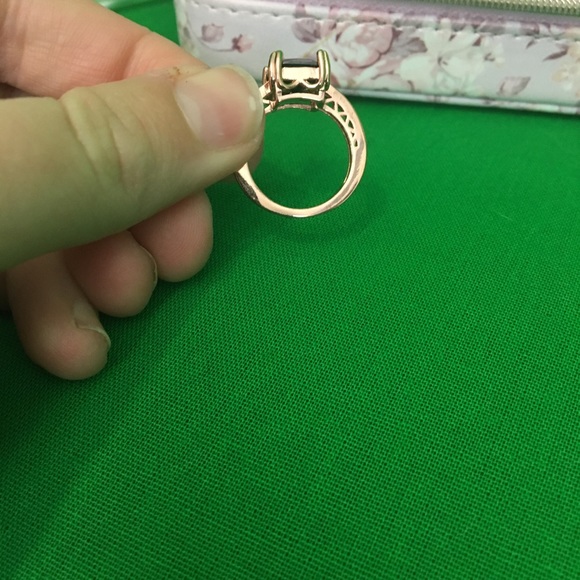 Accent Fashion Rings - Picture 6 of 8